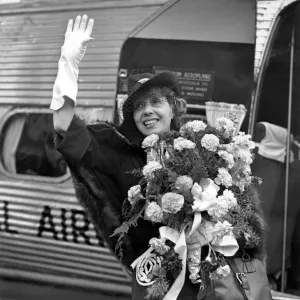 Mistinguett at Croydon airport. 12th October 1938