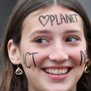 Belgium-Environment-Climate-Students-Face