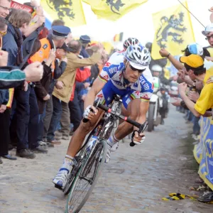 Cycling-Fra-Paris-Roubaix