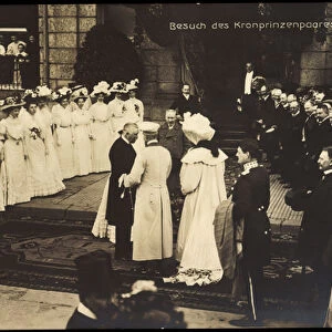 Ak Dusseldorf, visit of the Crown Prince couple, reception, spectators (b / w photo)
