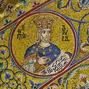 Apsidal arch: King David, byzantine school mosaic with a golden background (mosaic)