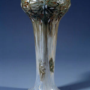 Art francais: Vase de montfort adorns with relief foliage. Realised by Mrs. Bethmont Nee Vuillaume (Active 1896-1907) and Rigolet Leon (Active 1900-1935), 1908. Hard porcelain new. Sevres, Porcelain Manufacture