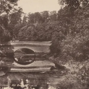 Arundel: Mill Bridge (b / w photo)