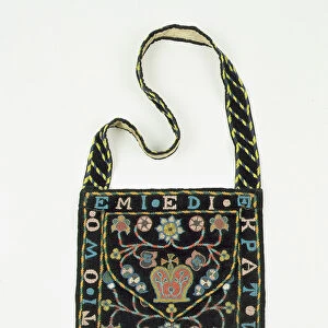 Beaded bag, late 19th century, Nigeria (cloth & velvet)