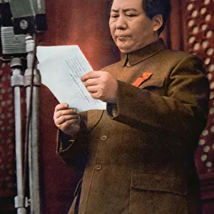 Chairman Mao Zedong proclaiming the founding of the Peoples Republic of China