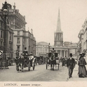 London, Upper Regent Street, carriages and hansom cabs (b / w photo)
