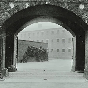 Millbank Prison: archway, entrance, 1885 (b / w photo)