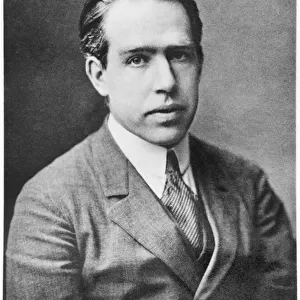 Niels Bohr (1885-1962) c. 1922 (b / w photo)