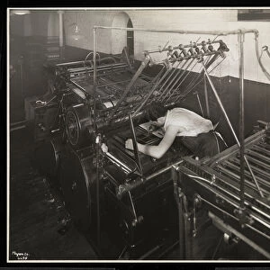 A printing press at Unz & Co. 24 Beaver Street, New York, 1932 (silvergelatin print)