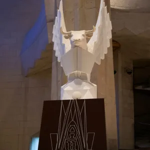 Cubist sculptures Collection: Modern sculpture