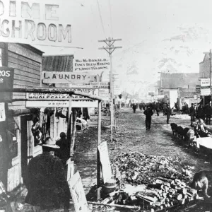 Yukon-Klondike Gold Rush, Dawson City, 1898 (b / w photo)