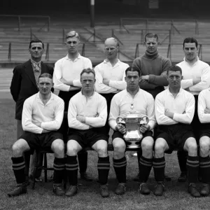 Former Players & Staff Photographic Print Collection: Team Group