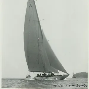 The 205 ton J-class yacht Velsheda sailing close hauled, 1933