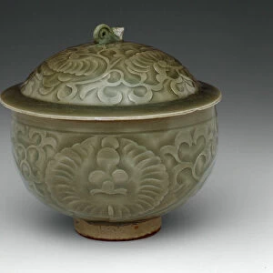 Covered Bowl with Peony Scroll, Northern Song dynasty (960-1127), 11th century