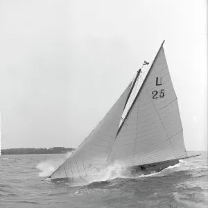 Cremona crashes through wave, 1913. Creator: Kirk & Sons of Cowes