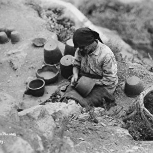 Making pottery, Atalaya, Las Palmas, Gran Canaria, Canary Islands, Spain, c1920s-c1930s(?)