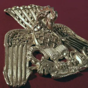 Sarmatian gold eagle holding an ibex