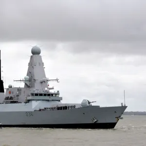 HMS Defender Returning to Portsmouth