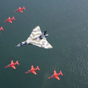 Aeroplanes Photographic Print Collection: Avro Vulcan