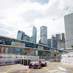 FIA Formula E Hong Kong e-Prix. Second Practice Session. Jose Maria Lopez (ARG), DS Virgin Racing, Spark-Citroen, Virgin DSV-02. Hong Kong Harbour, Hong Kong, Asia. Sunday 9 October 2016