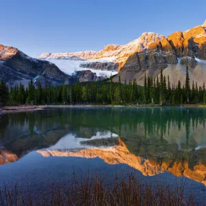 Bow Lake And Crowfoot Mountain At Sunrise, Banff National Park, Alberta