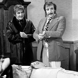 Actor / Humour / comedy. Peter Sellers filming "Pink Panther"