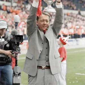 Alan Curbishley Charlton Athletic Manager May 1998 holding Division One Play Off Final