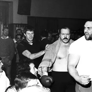 Amateur Boxer Lenny "Lean Mean"McLean walks through the croud to meet his