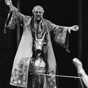 Anthony Hopkins in Antony and Cleopatra, National Theatre, London. 8th April 1987