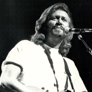 Barry Gibb of the Bee Gees, in concert at the Birmingham NEC. 22 / 6 / 1989