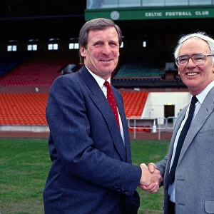 Billy McNeill shaking hands with Jack McGinn May 1987