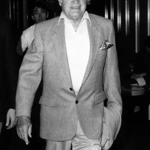 Bob Hope - September 1983 at the airport