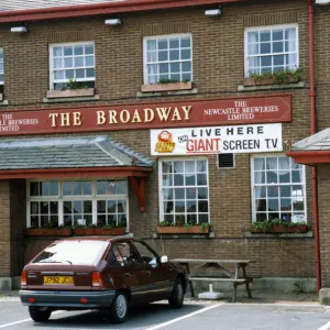 The Broadway Pub, Whitley Bay. 18th July 1994