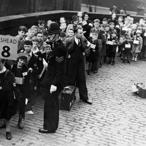 Children of All Saints School, Gateshead, arriving at Gateshead Station for