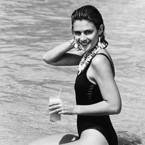 Cindy Breakspeare ex Miss World is still stunning at 30 DBase