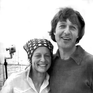 April Collection: 7 Apr 1976