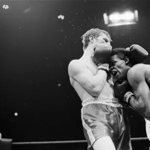 Colin Jones v Kirkland Laing for the British Welterweight Title