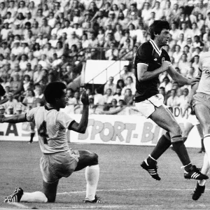 David Narey footballer Scotland scores against Brazil in World Cup 1982 football strip