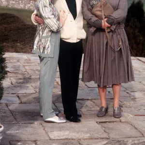 Dennis Waterman actor with actresses Julie T Wallace and Patricia Hodge on the set of