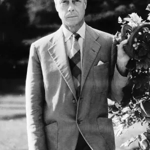 Duke Of Windsor whose love for Wallis Simpson lead him to renounce the Throne