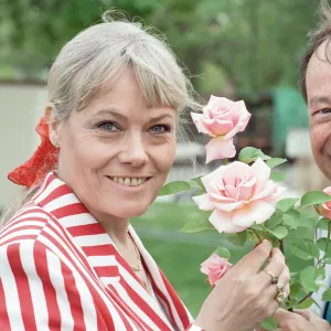 EastEnders stars Wendy Richard and Bill Treacher at the Chelsea Flower Show