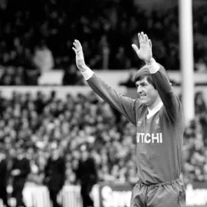 English League Division One match at White Hart Lane. Tottenham Hotspur 2 v