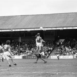 English League Division Two Reading 2 -2 Portsmouth match held at Elm Park