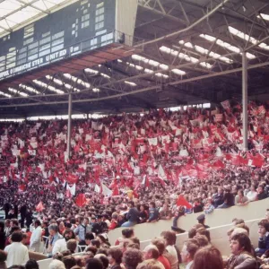 FA Cup Final 1977 football fans Liverpool v Manchester United supporters with banners