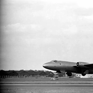 Farnborough Airshow. E. E. Canberra. September 1952 C4316a-012