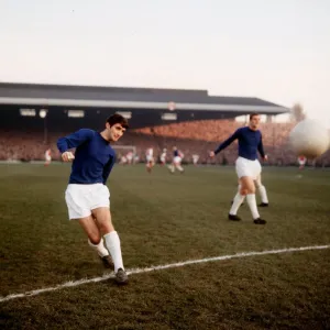 George Best 1964 Manchester United football