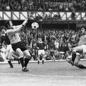 Glasgow Rangers 4 v Heart of Midlothian 2. Scottish Premier Division match at Ibrox