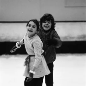 Guildford Children enjoy a day out coach trip to Richmond Ice Rink in Twickenham