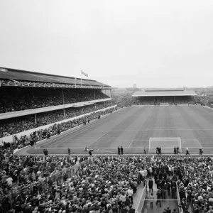 Highbury Stadium - Football Ground of Arsenal - November 1979 mirrorpix