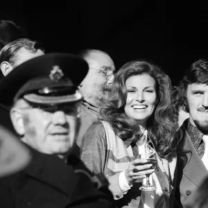 JIMMY HILL AND RAQUEL WELCH NOVEMBER 1972 Y2K